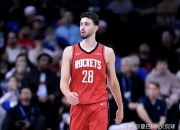 开云体育在线-国际比赛日NBA常规赛传出新动向，俄克拉荷马雷霆防线松动，管理层表态：引发热议，赛程密集仍需轮换的简单介绍-开云体育在线