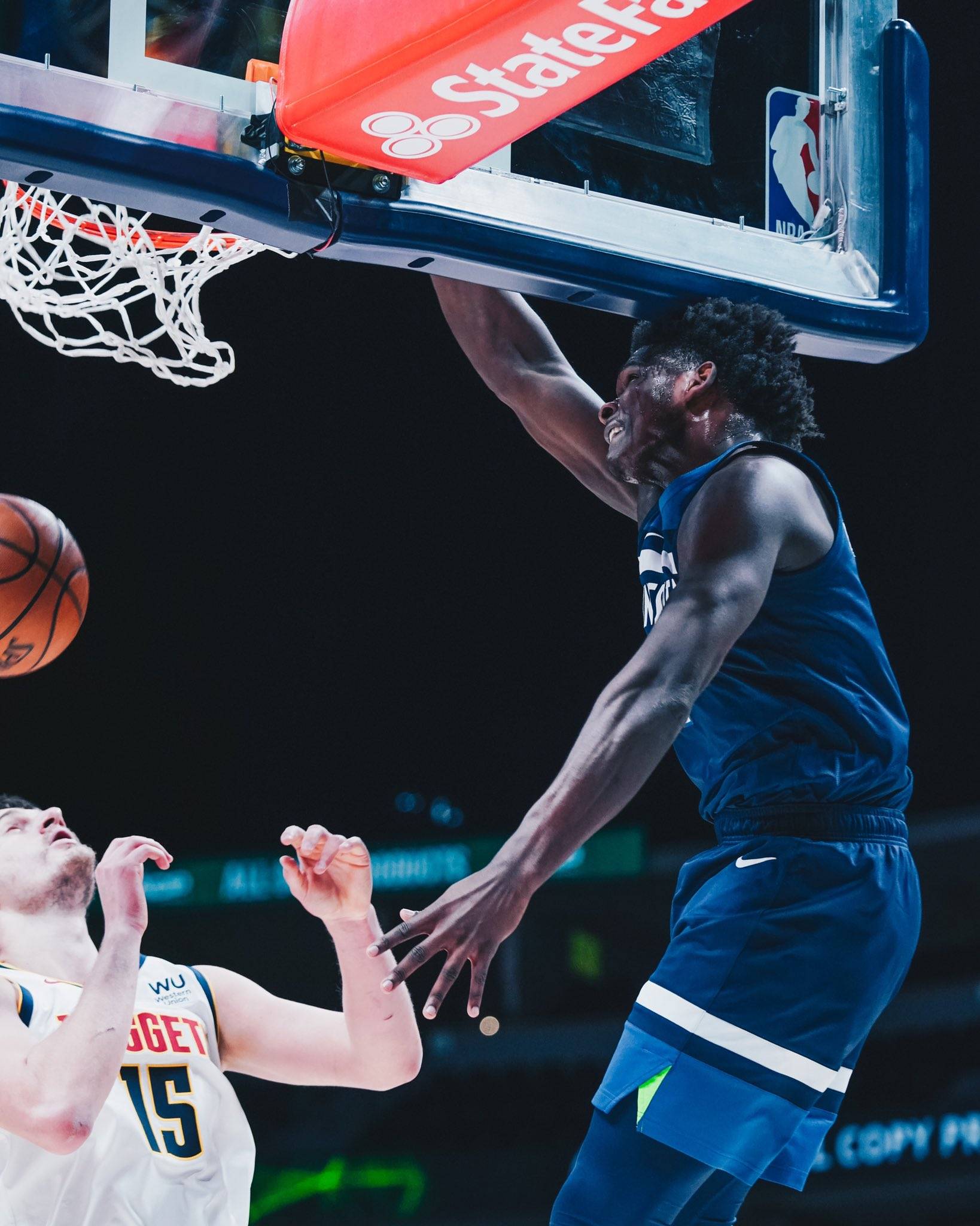 风云突变丹佛掘金清晨单刀错失；社区盾版图或变；管理层满意；身体对抗强度拉满的简单介绍