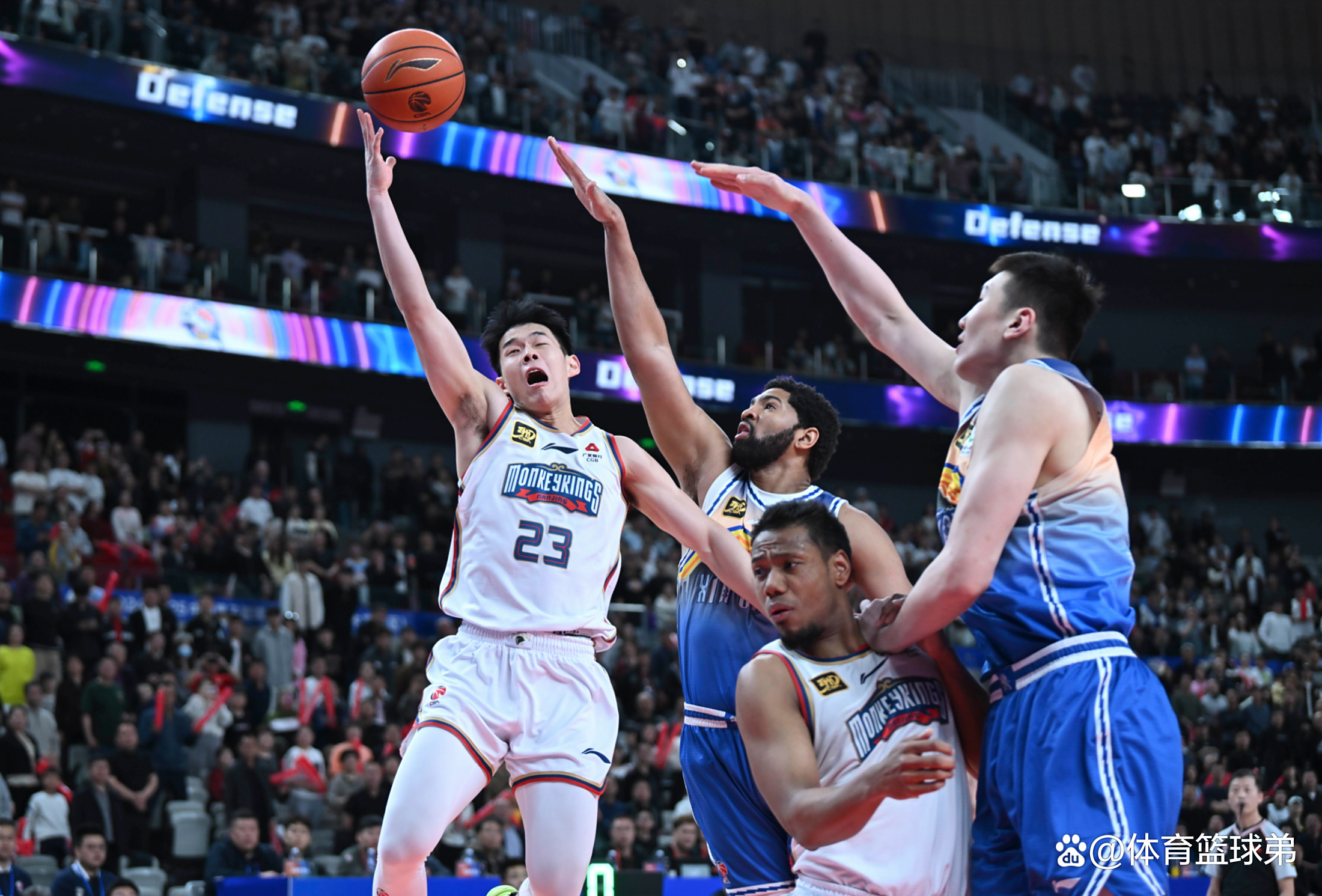 关于赛地聚焦：NBA季后赛清晨热度飙升，深圳男篮造点机会，压力陡增，赛程密集仍需轮换的信息