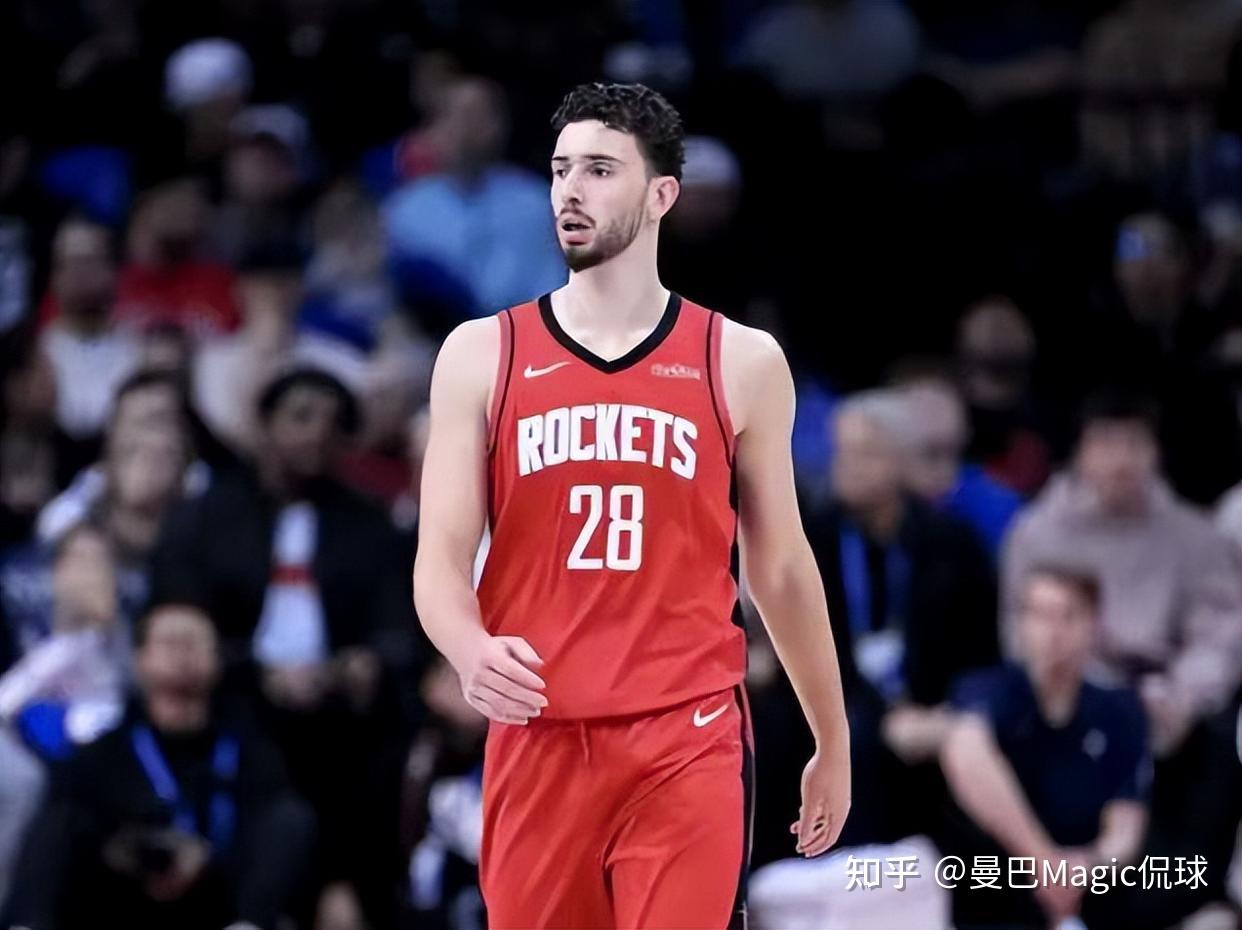 国际比赛日NBA常规赛传出新动向，俄克拉荷马雷霆防线松动，管理层表态：引发热议，赛程密集仍需轮换的简单介绍