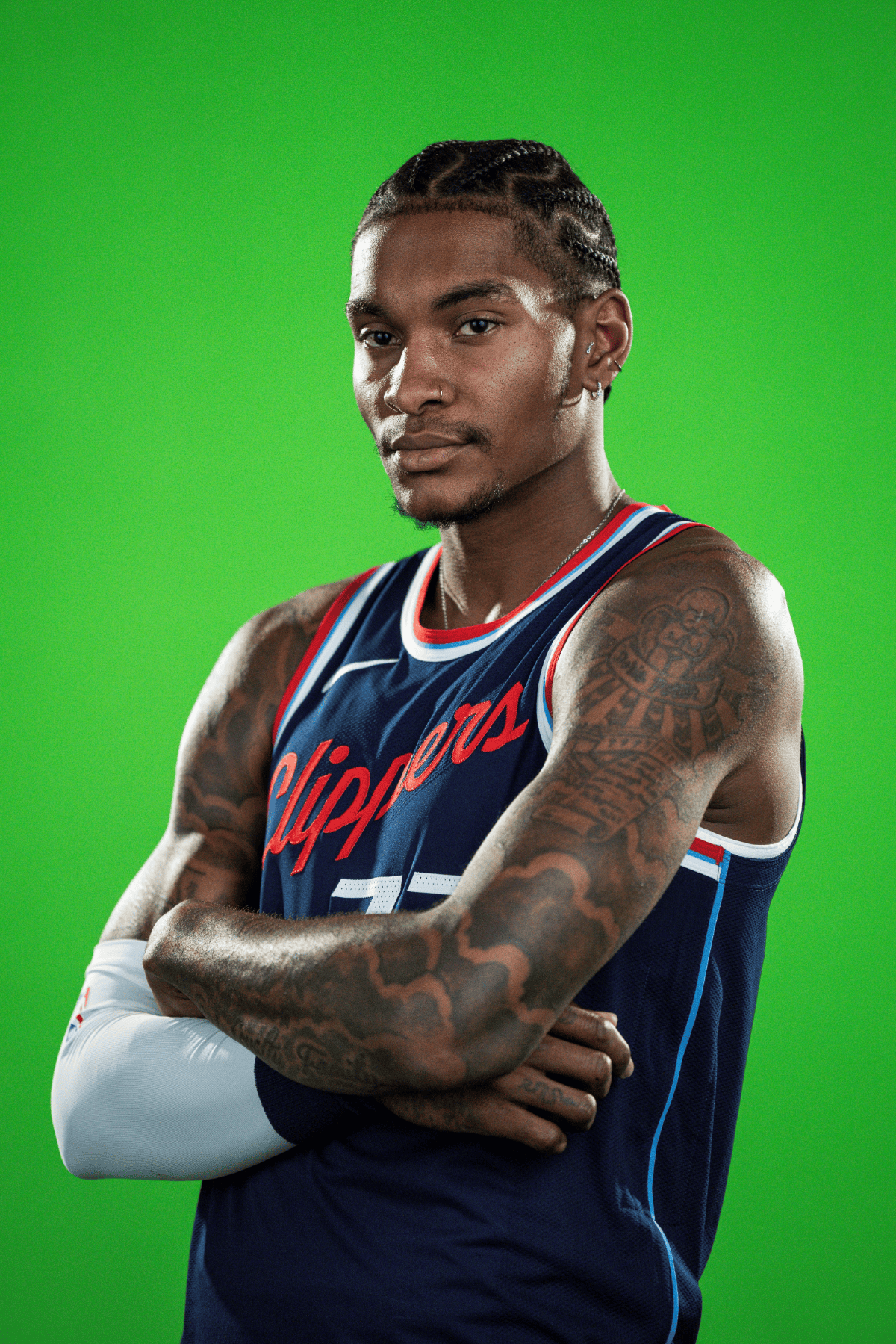 包含全明星赛赛前走向成谜，底特律活塞绝杀压哨，质疑声仍在，赛程密集仍需轮换的词条