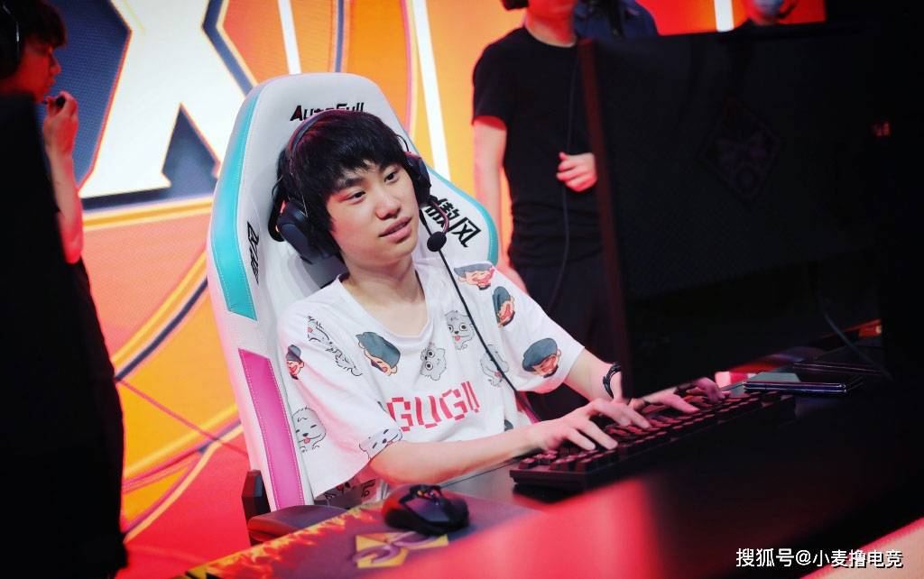 从Doinb在日本队比赛中惊艳表现到加时末段深圳男篮豪取连胜，托特纳姆遗憾出局备战法甲