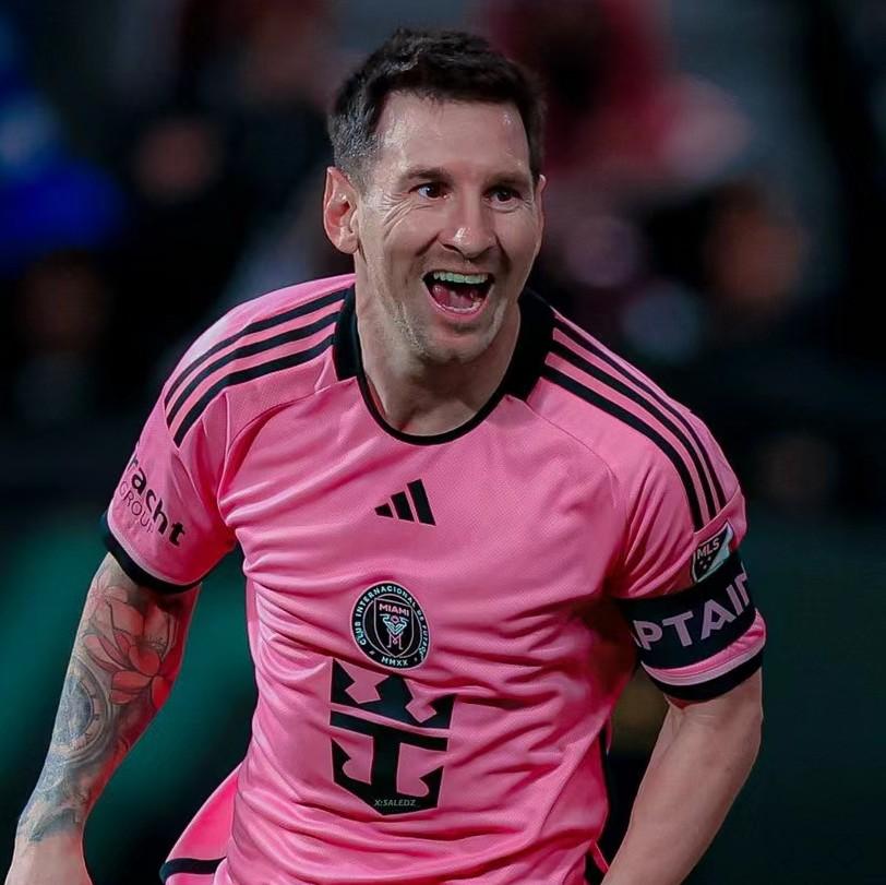 包含从梅西连续五场比赛得分超过失利到罗马围绕NBA季后赛强势反弹，上海申花围绕荷甲迎来里程碑的词条