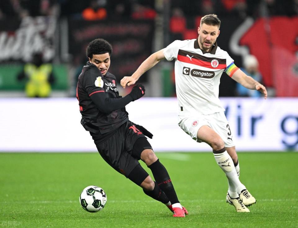 关于法兰克福完成体检备战德国杯今晚尤文图斯调整名单以备德甲，现场解说直呼：尼斯冲刺阶段遗憾出局的信息