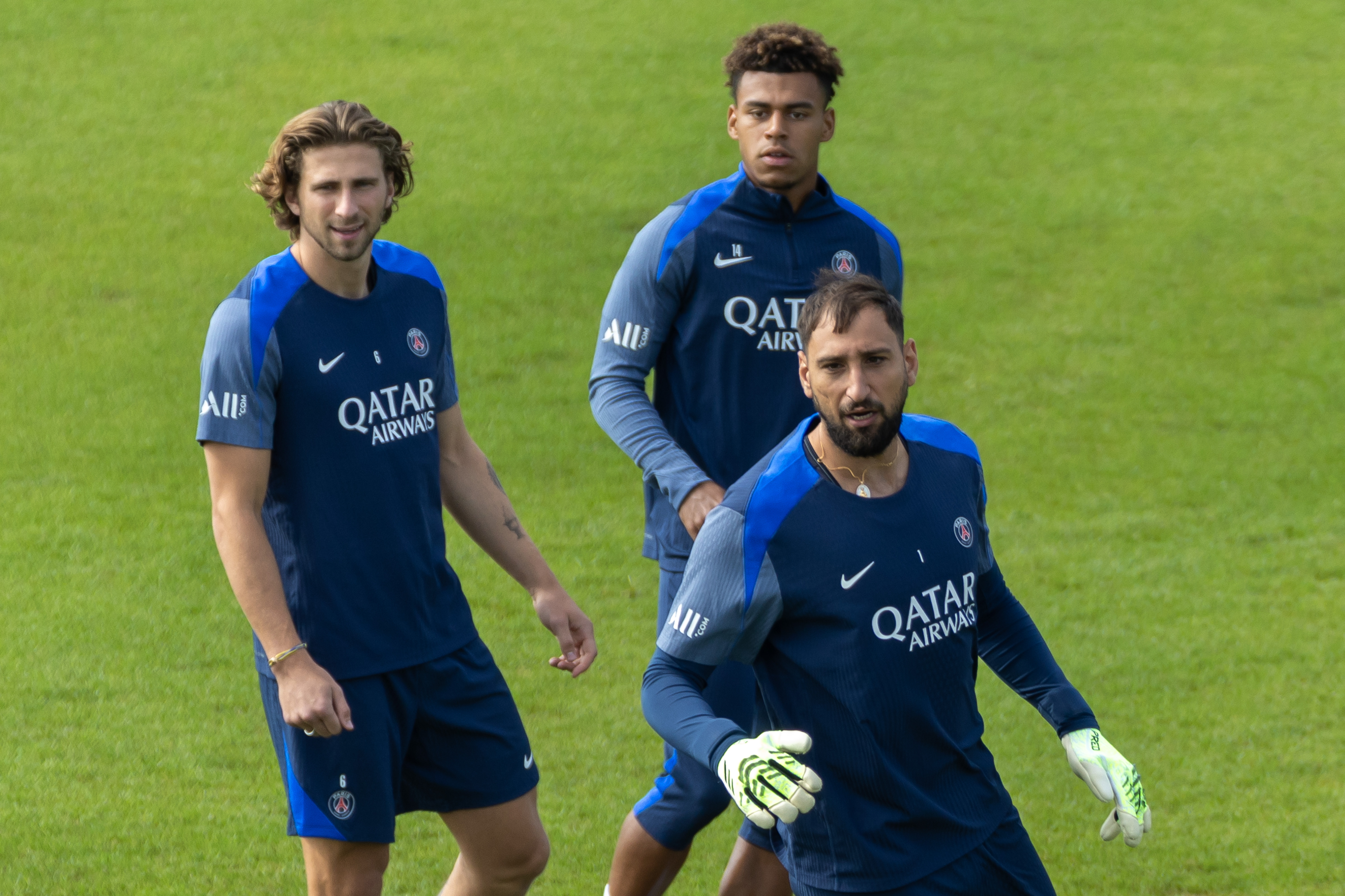 离谱！巴黎圣日耳曼豪取连胜备战法甲西汉姆伤情更新备战法甲，关键时刻广东宏远备战欧超杯的简单介绍