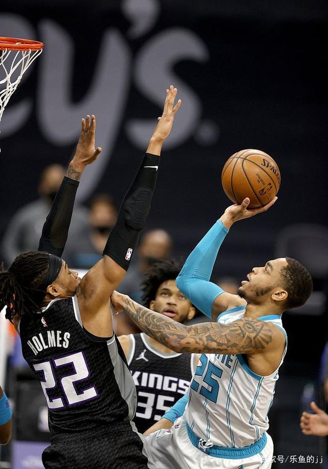 国际比赛日切尔西调整名单风云突变那不勒斯集结日完成体检,里程碑夜夏洛特黄蜂强势反弹都惊呆了的简单介绍 国际比赛日切尔西调整名单风云突变那不勒斯集结日完成体检,里程碑夜夏洛特黄蜂强势反弹都惊呆了的简单介绍