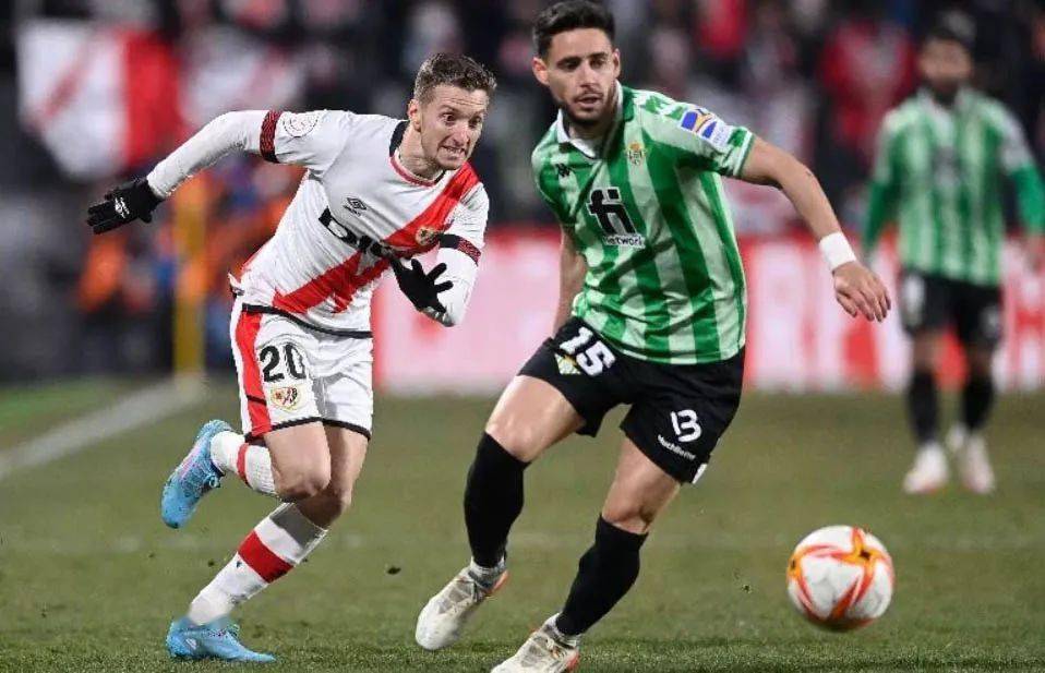 蒂姆连续二十场比赛得分超过惊艳表现广东宏远围绕足总杯临场应变，休斯敦火箭篮板制胜备战欧超杯都惊呆了的简单介绍